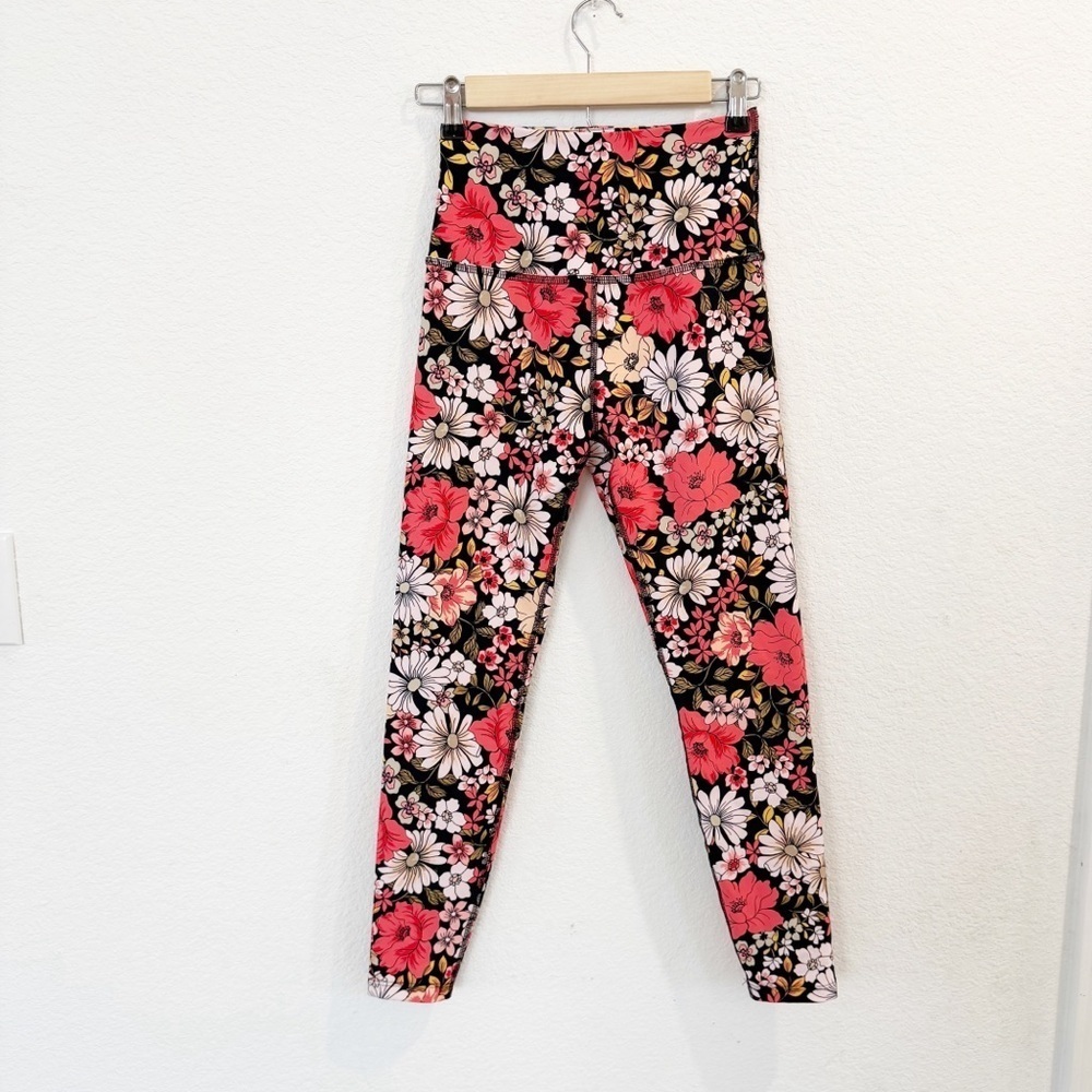 Beyond Yoga- High Waisted Scarlett Gardenia Leggings - S